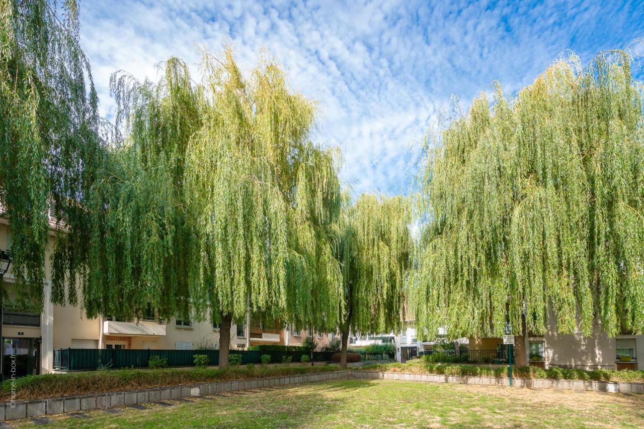 Willow - Fairytale Factory Serris Exterior foto